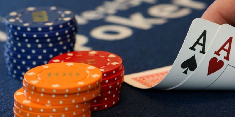 Simple lang ang mga patakaran sa paglalaro ng Tsino Poker online